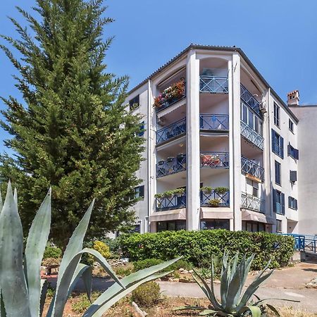 Gorgeous Apartment In Pula With House Sea View Exterior foto