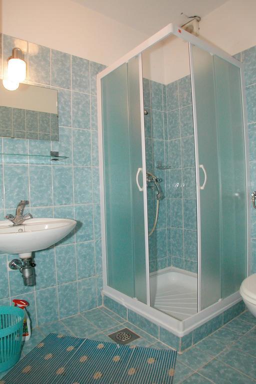 Gorgeous Apartment In Pula With House Sea View Exterior foto